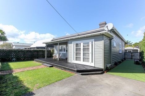 Photo of property in 31 Wallace Place, Westown, New Plymouth, 4310