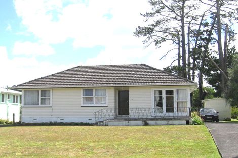 Photo of property in 35 Crocombe Crescent, Beach Haven, Auckland, 0626