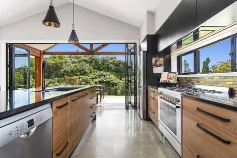 Photo of property in 43 Oceana Drive, Welcome Bay, Tauranga, 3175