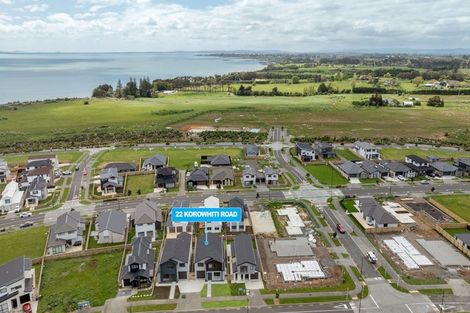 Photo of property in 22 Korowhiti Road, Clarks Beach, 2122