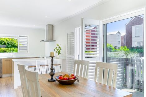 Photo of property in 7 Peihana Road, Hobsonville, Auckland, 0616