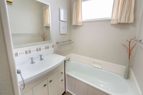 Photo of property in 5 Pouwhare Street, Whakatane, 3120