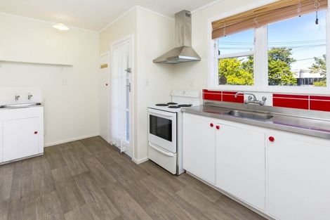 Photo of property in 1/4 Henry Street, Ebdentown, Upper Hutt, 5018