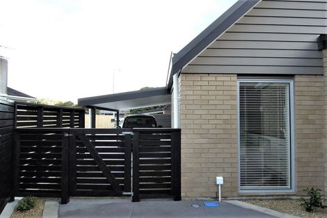 Photo of property in 9 Linden Avenue, Tawa, Wellington, 5028