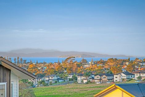 Photo of property in 3 Arriere Lane, Silverdale, 0932