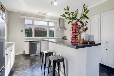 Photo of property in 126 Mackenzie Street, Winton, 9720