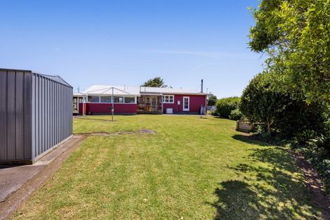 Photo of property in 24 Tarahua Road, Vogeltown, New Plymouth, 4310