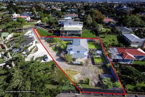 Photo of property in 16 Jamaica Place, Blockhouse Bay, Auckland, 0600