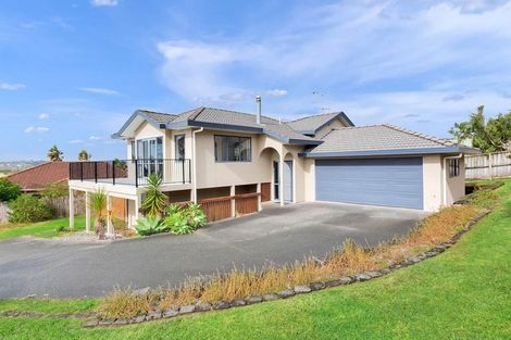 Photo of property in 10 San Pedro Place, Henderson, Auckland, 0612