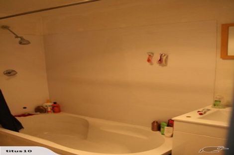 Photo of property in 4 Howard Street, Mount Cook, Wellington, 6021