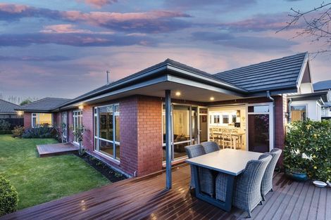 Photo of property in 21 Mistral Road, Northwood, Christchurch, 8051