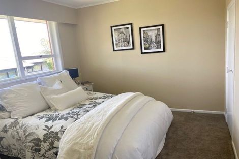 Photo of property in 2/111 Bond Crescent, Forrest Hill, Auckland, 0620