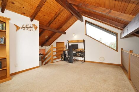 Photo of property in 12 Cooper Place, Chedworth, Hamilton, 3210