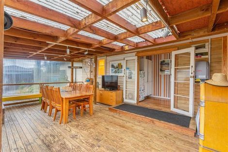 Photo of property in 28 Essex Crescent, Whakatu, Hastings, 4102