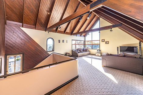 Photo of property in 22 Shakespeare Road, Bastia Hill, Whanganui, 4500