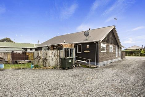 Photo of property in 22 Amberley Beach Road, Amberley, 7410