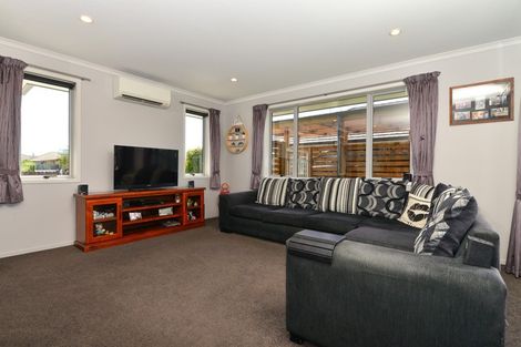 Photo of property in 4 Welwyn Place, Rototuna North, Hamilton, 3210