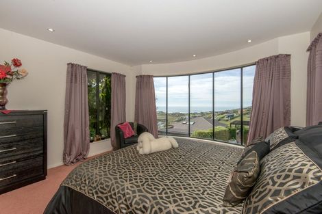 Photo of property in 4 Ledger Lane, Mount Pleasant, Christchurch, 8081