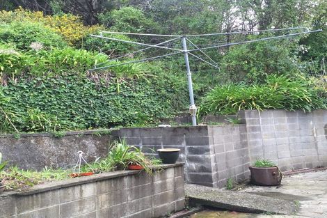 Photo of property in 136 Wyndham Road, Pinehaven, Upper Hutt, 5019