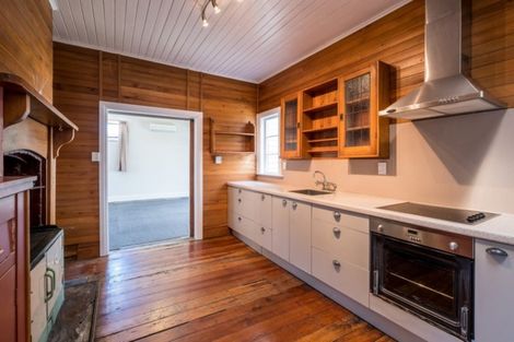 Photo of property in 41 Durham Street, Picton, 7220