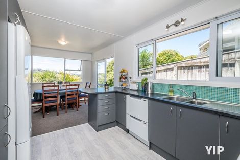 Photo of property in 71 Ironside Road, Johnsonville, Wellington, 6037