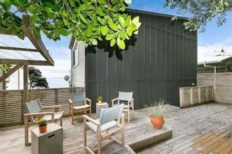 Photo of property in 10 Ocean Parade, Pukerua Bay, 5026