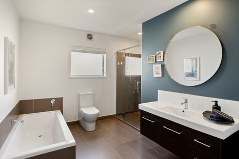 Photo of property in 31 Meadow Drive, Whitianga, 3510