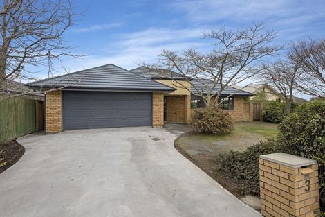 Photo of property in 3 Linkwater Way, Parklands, Christchurch, 8083