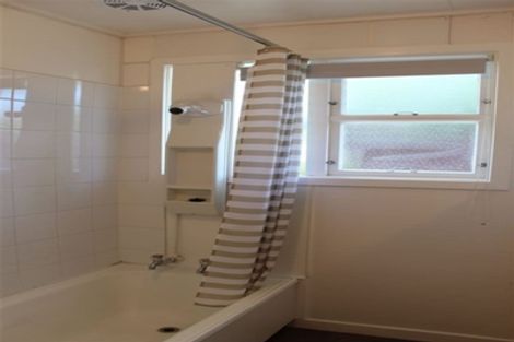 Photo of property in 92 Eglinton Road, Mornington, Dunedin, 9011