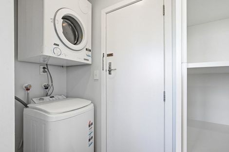 Photo of property in 31 Highbury Road, Highbury, Wellington, 6012