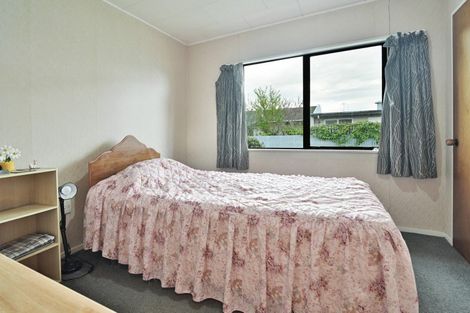 Photo of property in 2/806 Saint Aubyn Street East, Parkvale, Hastings, 4122