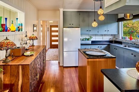 Photo of property in 70 Winara Avenue, Waikanae, 5036