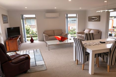 Photo of property in 51 Silver Springs Boulevard, Mosgiel, 9024