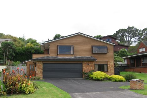 Photo of property in 15 Eleanor Place, Blockhouse Bay, Auckland, 0600