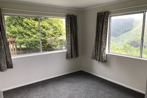 Photo of property in 12 Winnipeg Way, Kingston, Wellington, 6021