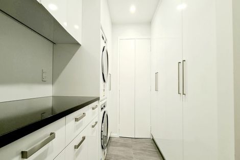 Photo of property in 2/100 Manuka Road, Bayview, Auckland, 0629