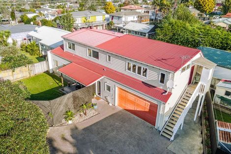 Photo of property in 46a Farquhar Road, Glendene, Auckland, 0602