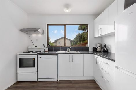 Photo of property in 49a Albatross Close, Whitby, Porirua, 5024