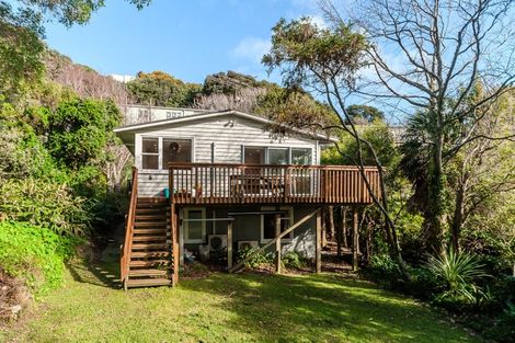 Photo of property in 35a Kinghorne Street, Strathmore Park, Wellington, 6022
