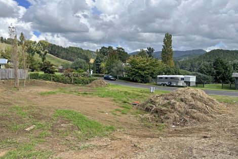 Photo of property in 16 Manuka Drive, Whangamata, 3691