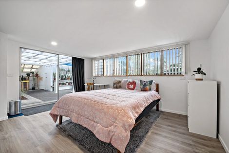 Photo of property in 91 Barrys Road, Glendene, Auckland, 0602