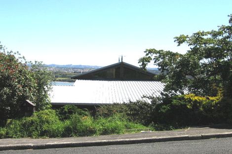 Photo of property in 27 Teal Crescent, Beach Haven, Auckland, 0626