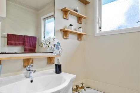 Photo of property in 22 Browning Crescent, Owhata, Rotorua, 3010