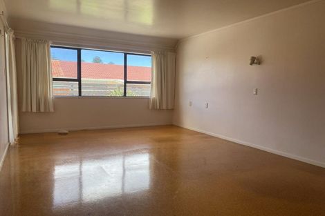 Photo of property in 18 Riverside Road, Orewa, 0931