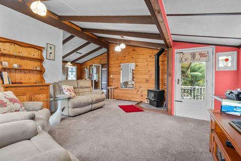 Photo of property in 28 Rexwood Street, Carterton, 5713