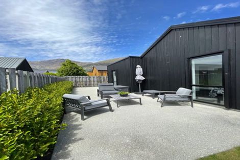 Photo of property in 21 Red Cottage Drive, Lake Hayes, Queenstown, 9304