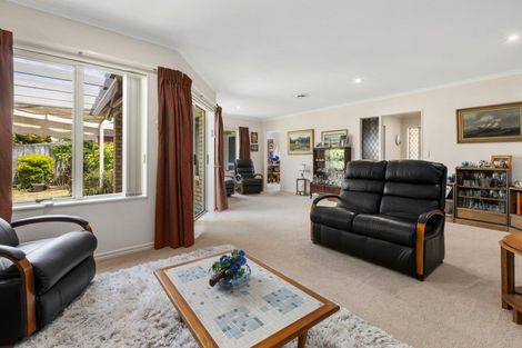 Photo of property in 21 Beachwater Drive, Papamoa Beach, Papamoa, 3118