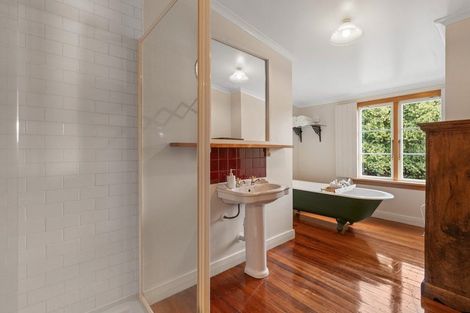 Photo of property in 1 Howard Street, Macandrew Bay, Dunedin, 9014