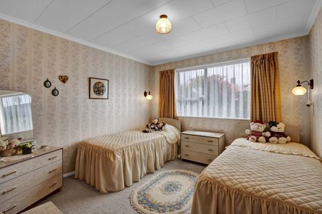 Photo of property in 2 Manse Street, Hawera, 4610