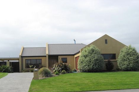 Photo of property in 15 Rembrandt Drive, Rolleston, 7614